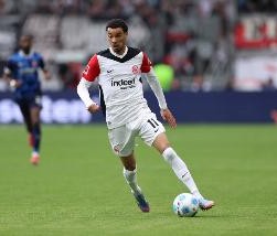 多家英超豪门有意！图片报：法兰克福坚持埃基蒂克1亿欧左右报价