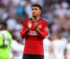 开云下载-记者：曼联没选择买大马丁的另一个原因是，桑乔不想永久转会维拉