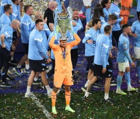 天雷变功臣！“失误型门将”拯救曼城