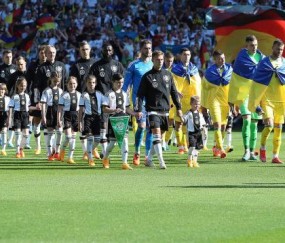 开云APP-1000场纪念制造消极气氛，留给德国队的时间不多了