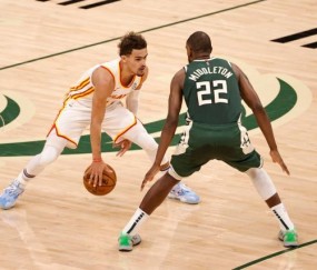 开云官网-当特雷·扬的羽翼丰满 老鹰已在雄鹿头上振翅翱翔